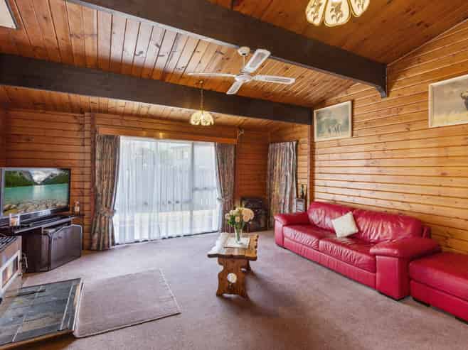 34 Black Peak Road, Omarama