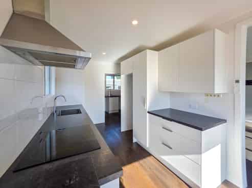 12 Karaka Street, Merrilands