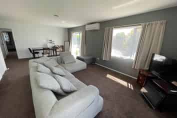 427 Weymouth Road, Weymouth