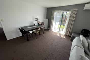 427 Weymouth Road, Weymouth