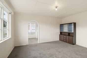 700 Tamatea Street, Mahora