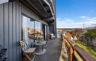 1 Don Place, Alexandra
