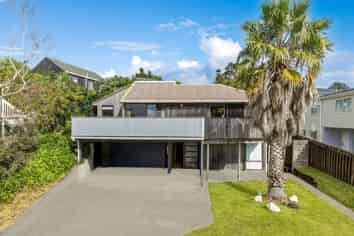 7 Widmore Drive, Massey