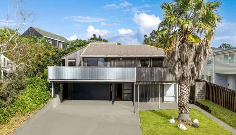 7 Widmore Drive, Massey