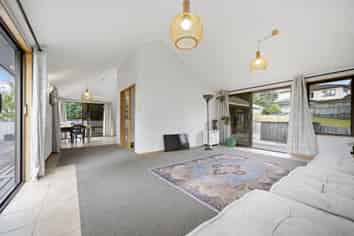 7 Widmore Drive, Massey