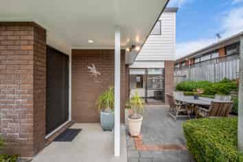 9A Nicholas Road, Somerville