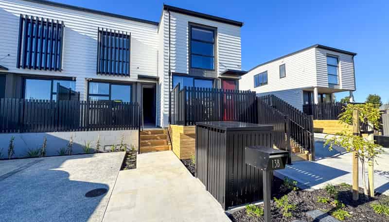 13b Molley Green Place, Mount Roskill