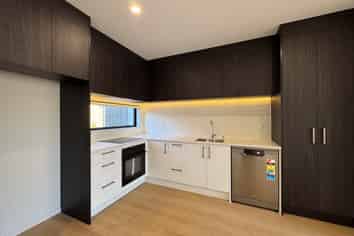 13b Molley Green Place, Mount Roskill