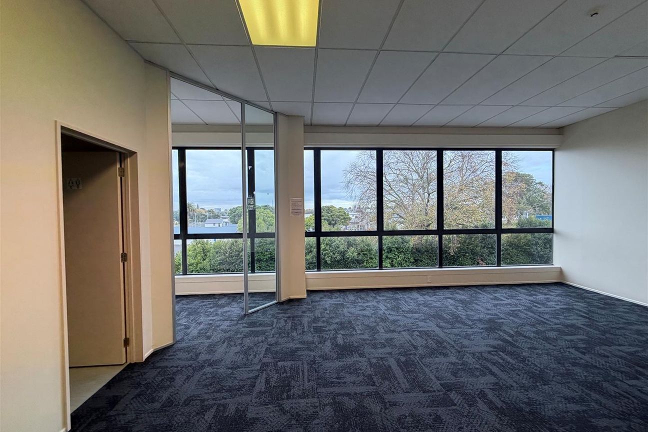 Functional Warehouse & Office Combo - Bild 5