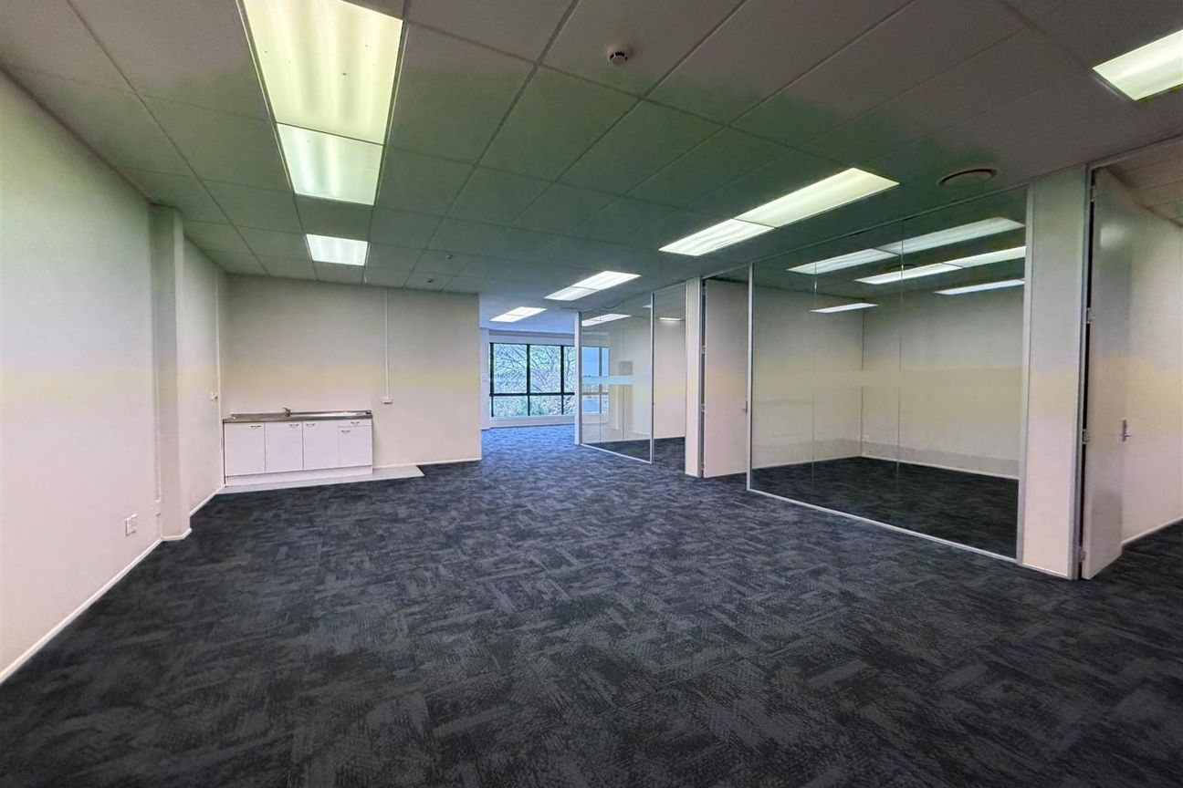 Functional Warehouse & Office Combo - Fler