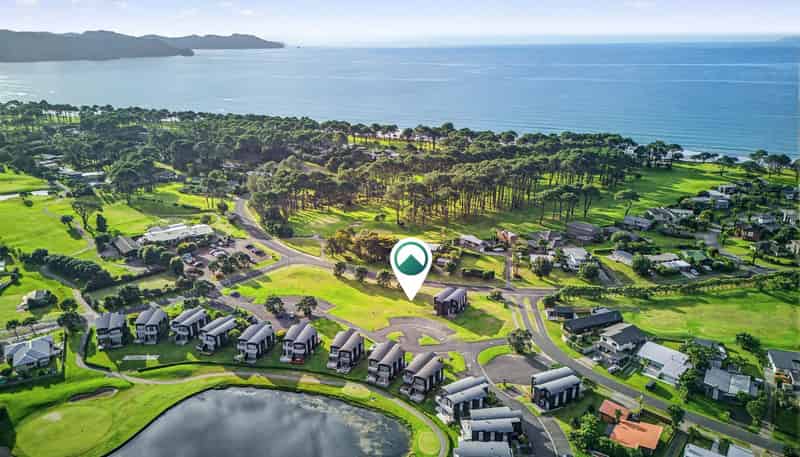 9 & 10/101 Harbour Drive, Matarangi