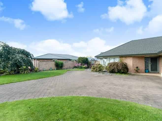 8 Admiral Crescent, Flagstaff