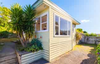 15b Ratanui Road, PARAPARAUMU