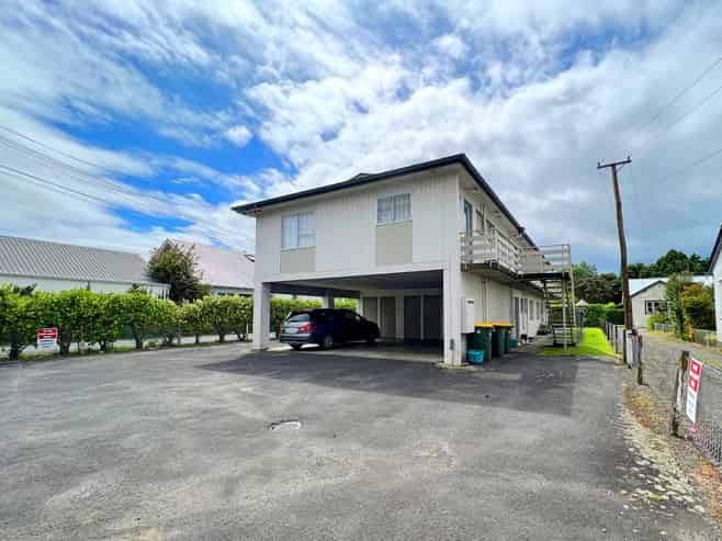 2/87 Clyde Street, Hamilton East