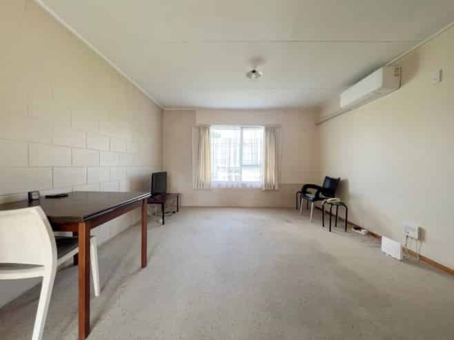 2/87 Clyde Street, Hamilton East