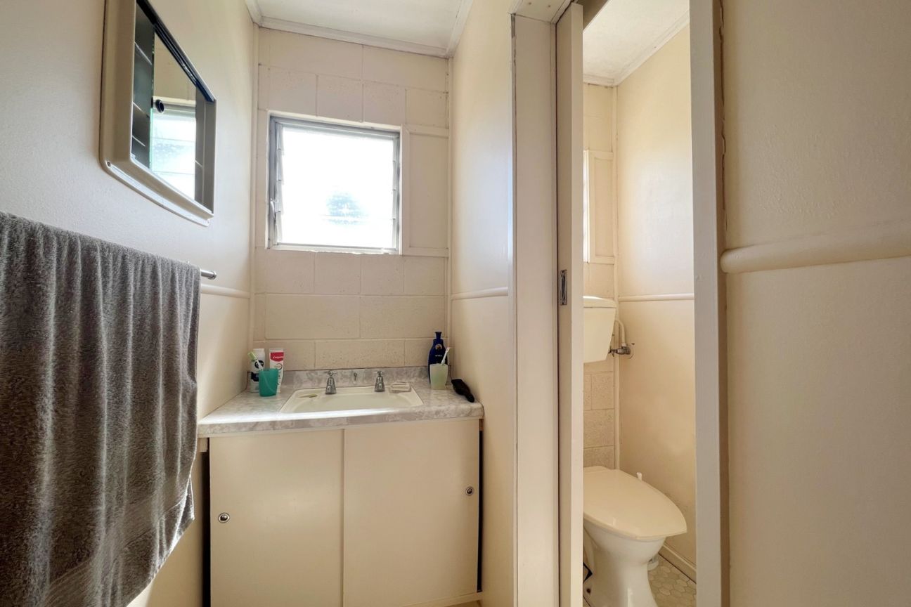 Tidy 2 Bedroom Flat - Mehr