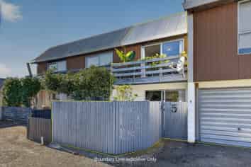 5/15 Buffon Street, Waltham