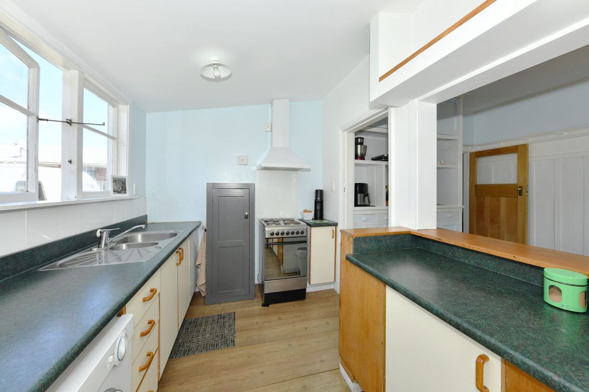 Under application - Charming 2-Bedroom Villa with Spacious Yard – pohled 2