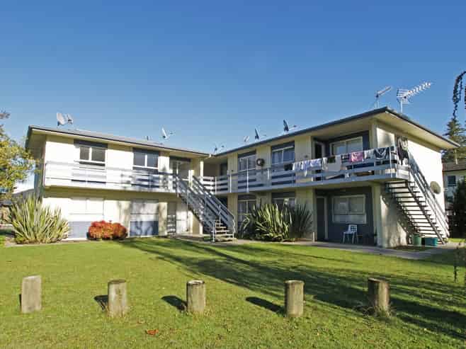 4/239 Old Farm Road, Hamilton East