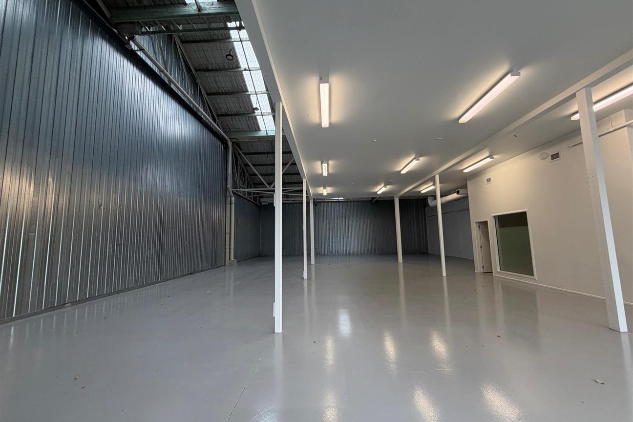 Mixed Height Warehouse - Ready Now! - Bild 4