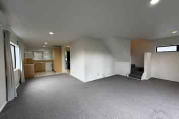37b Fields Parade, Albany