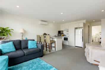 25/60 Parton Road, Papamoa