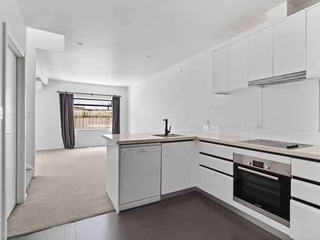 2/36 Blackburn Street, Frankton