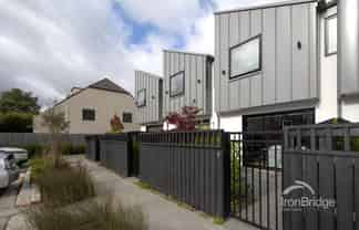 17/314 Worcester Street, Linwood