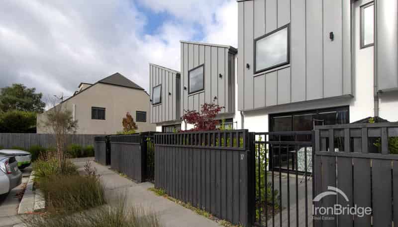 17/314 Worcester Street, Linwood