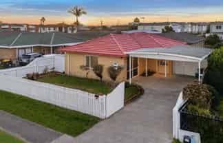 84 Manuroa Road, Takanini