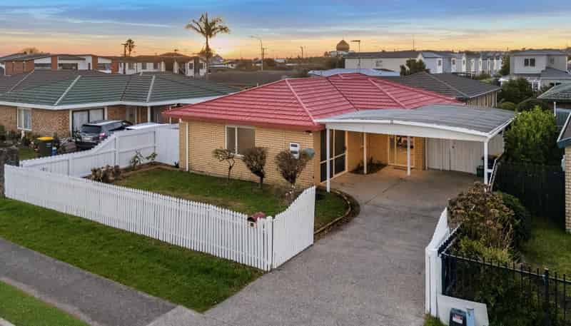84 Manuroa Road, Takanini