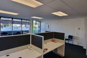 Hillmorton Office with Parking 
