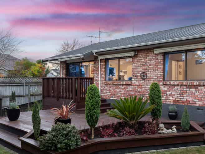 73A Mays Road, Saint Albans