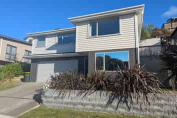 44 Albatross Close, Whitby