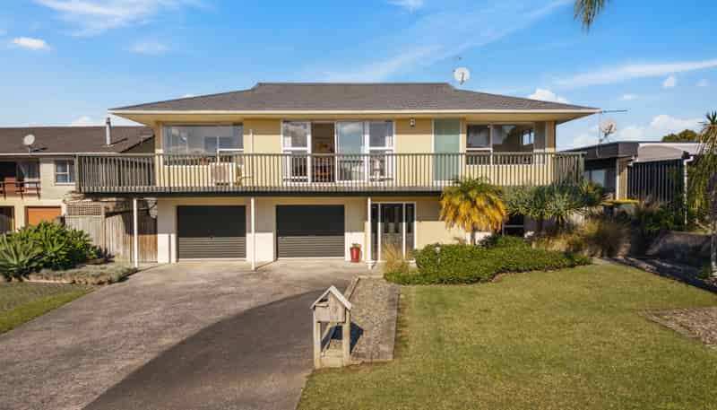 17 Tanoa Place, Glendene