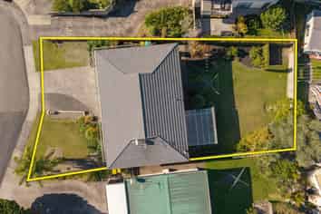 17 Tanoa Place, Glendene