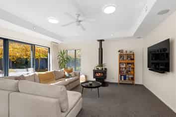 288 Southfield Drive, Lincoln