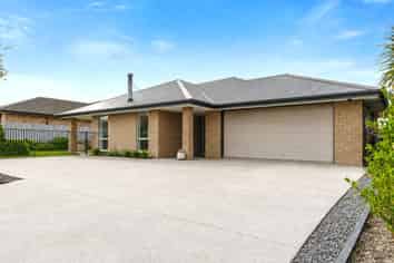 22 Everest Way, SPRINGSTON