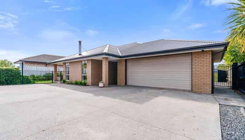 22 Everest Way, SPRINGSTON