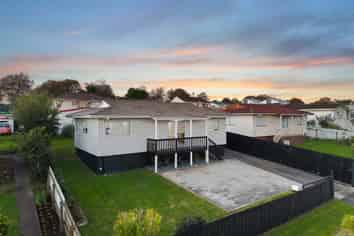 9 Palermo Place, Clover Park