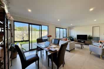 42 Exmoor Road, Karaka