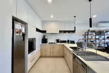 42 Exmoor Road, Karaka