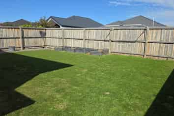 6 Jasmine Street, Woodend