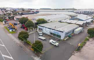 385 Neilson St | Road Front Industrial