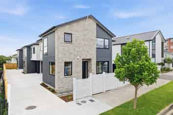 31C Range View Road, Mount Albert
