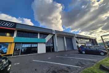 High-Profile Road Front Opportunity