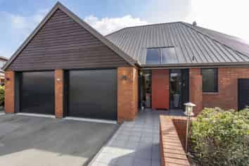 49 Oregon Place, Burwood