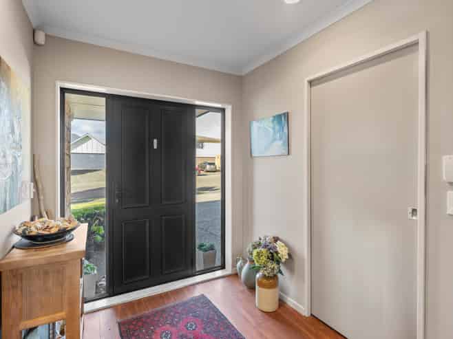 6 Te Ropata Place, Waikanae Beach