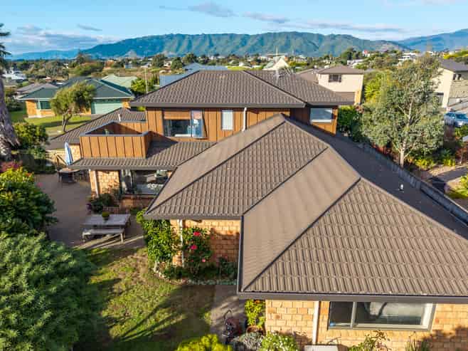 6 Te Ropata Place, Waikanae Beach