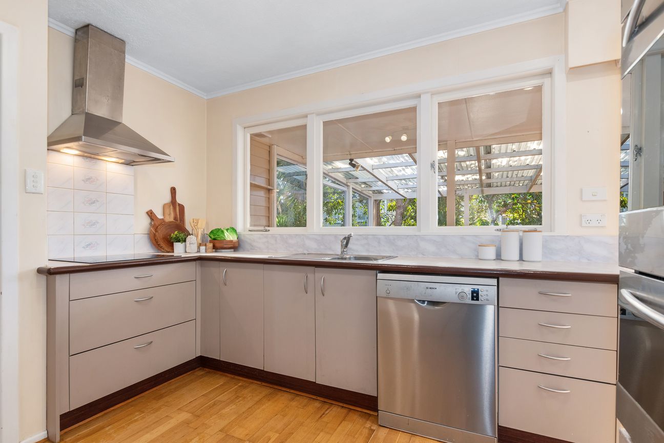 Value For Money Right Here in Kamo West! - Vista 2